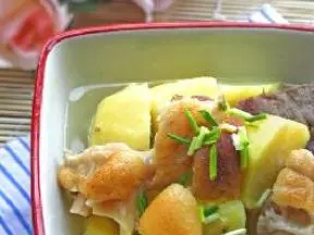 老腊蹄炖土豆