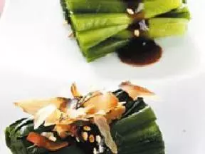 芝麻柴魚韭菜卷