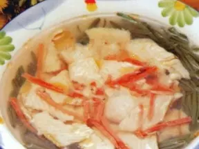 蓴菜氽塘魚片