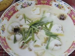 小墨鱼炖豆腐