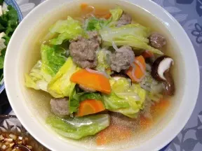 卷心菜肉丸汤
