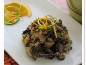 蘑菇香菜烩杂粮饭