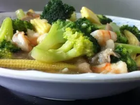 虾仁烩杂菜