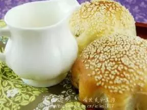 可可卡士达花形圆面包