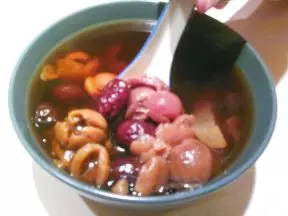 红薯桂圆甜品汤