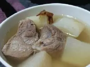雪梨蜜棗蘿蔔煲豬展湯