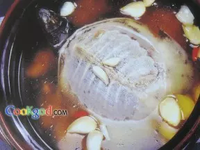 百合燉甲魚