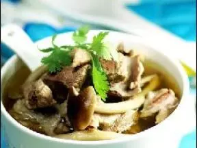 水鸭茶树菇汤