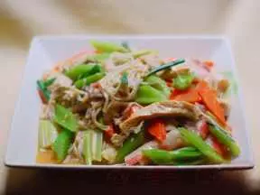 蟹柳冻豆腐金菇炒肉片