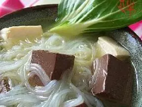 鸭血豆腐粉丝汤