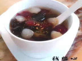 冰鎮水果龜苓膏